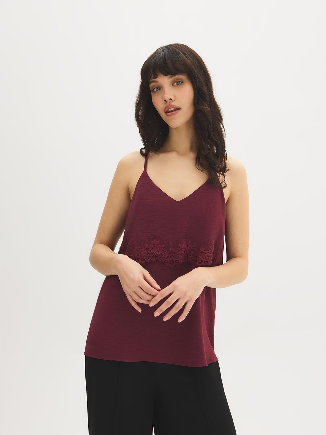 な*）様 ANDWANG Cross lace tanktop Lace Detail Crinkle Tank Top – Suzy Shier