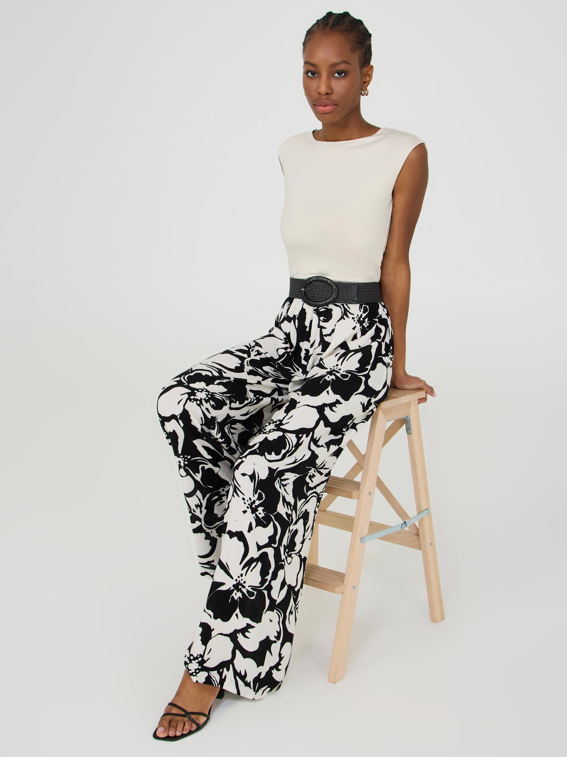 パンツ SOSNOVSKA FLORAL WRAP FRONTO PANTS Floral Wide-Leg Palazzo Pants – Suzy Shier