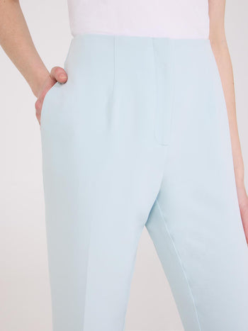Pantalon court à jambe droite et fentes latérales Lt Blue