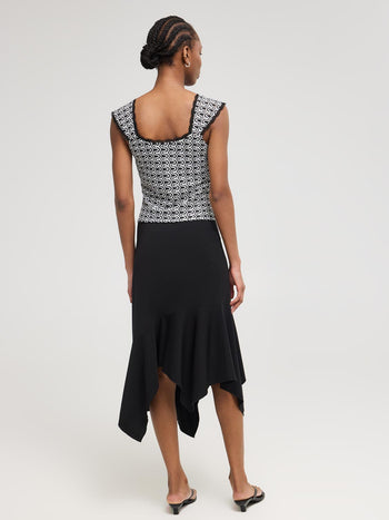 Sleeveless Zig-Zag Crochet Top Black