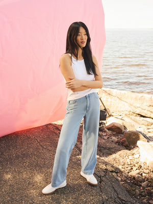 Jean 100% coton à jambe droite avec détail en métal Lt Denim Blasted