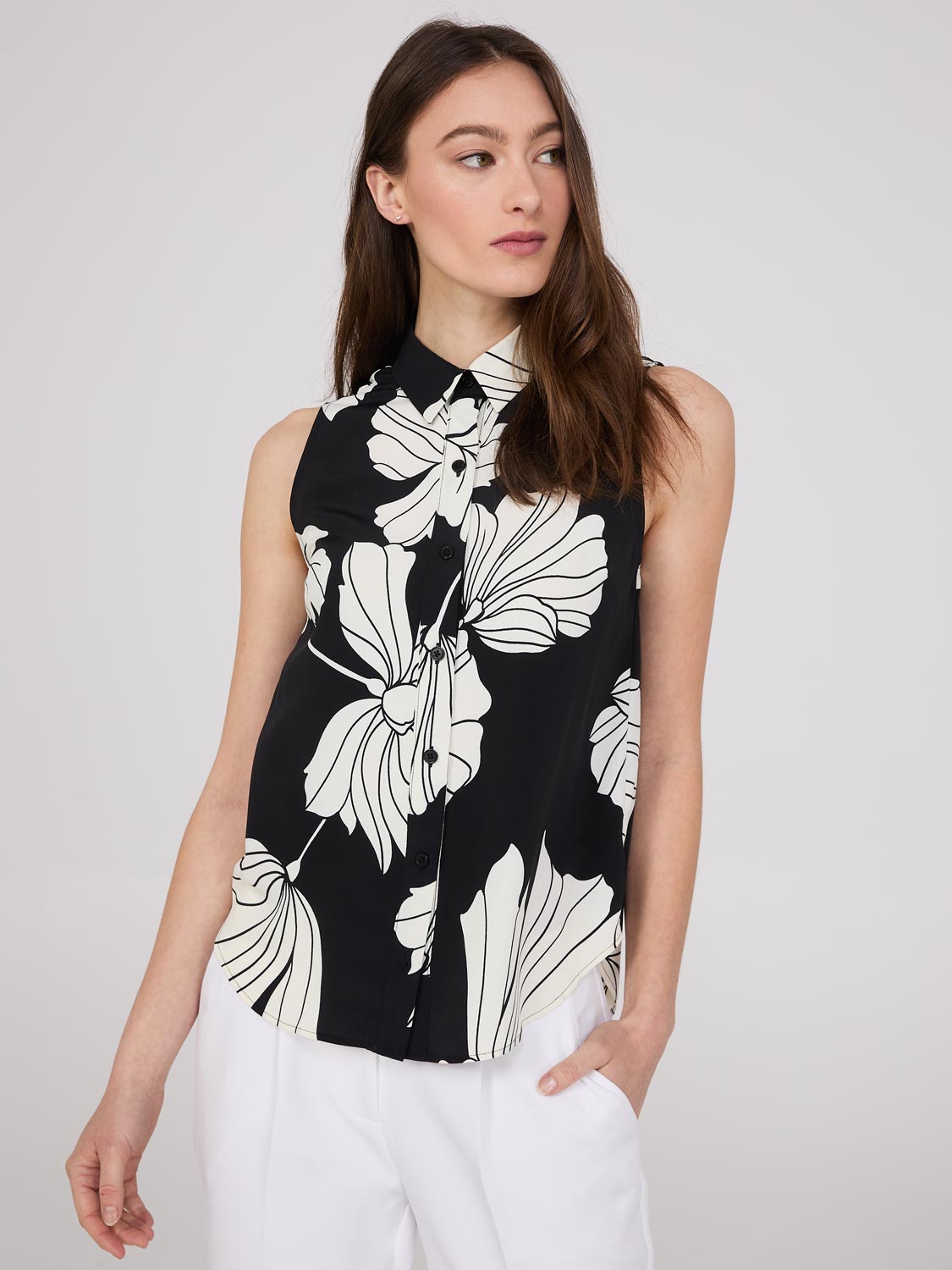 Sleeveless Floral Print Button-Front Blouse – Suzy Shier