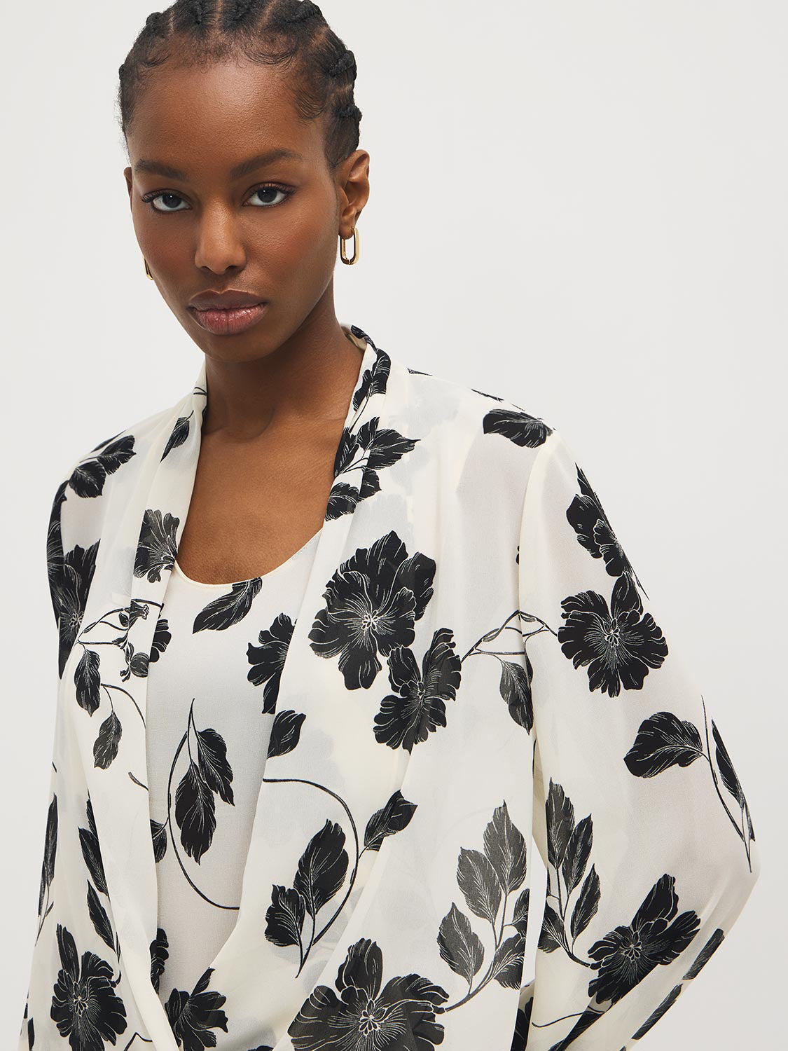Women's Long Sleeve Tops - Blouses, Cardigans, Tunics | Suzy Shier