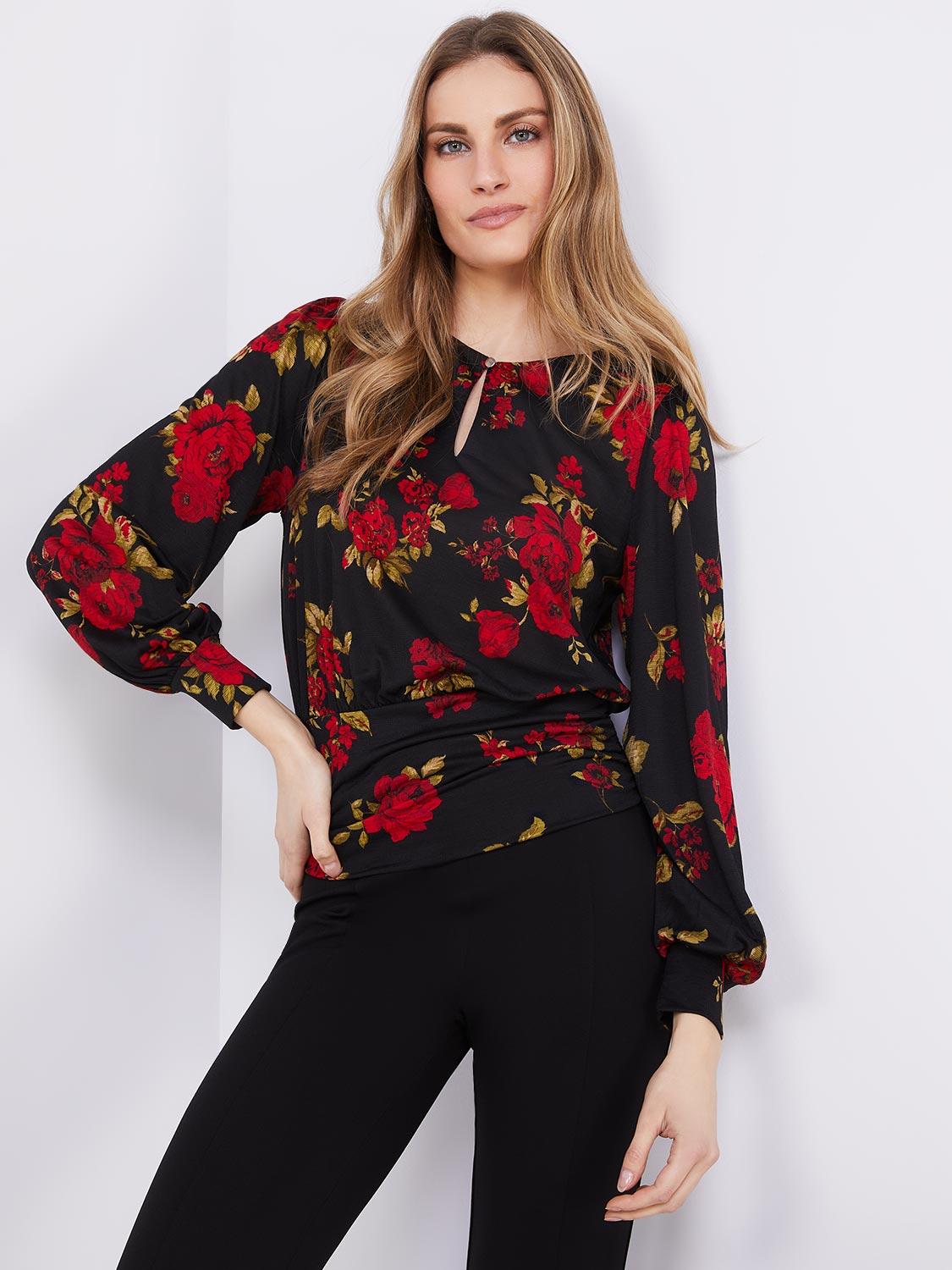 Textured Floral Print Top With Front Keyhole – Suzy Shier