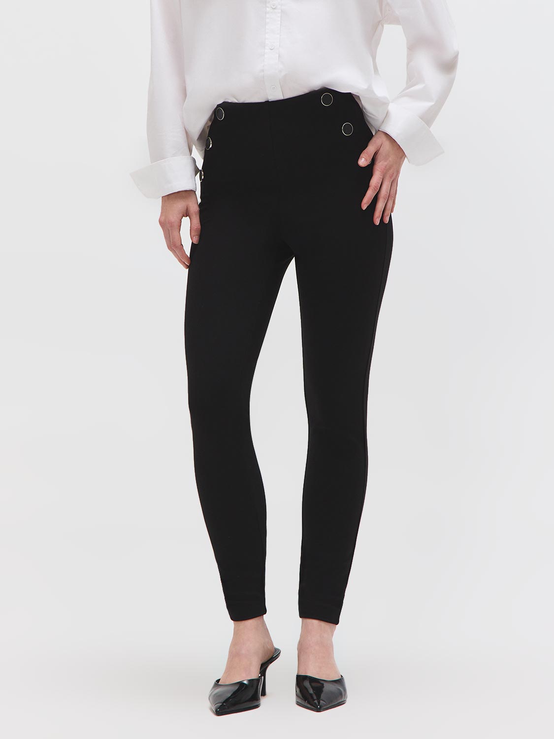Button Detail Skinny Leg Pants – Suzy Shier