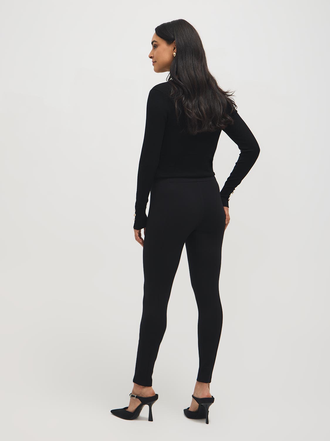 Pantalon à jambe ajustée avec fermeture éclair aux chevilles