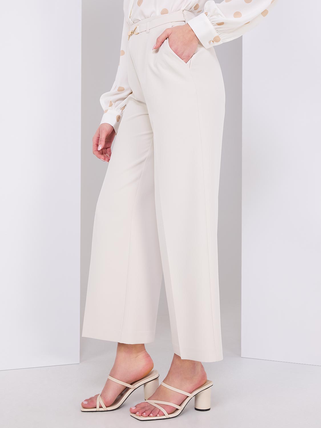 Wide-Leg Pants With Gold Button Details – Suzy Shier