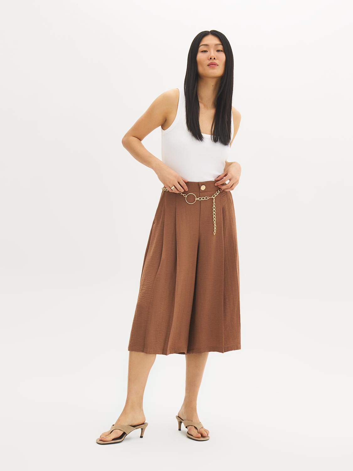 Pleated Wide-Leg Belted Culottes – Suzy Shier
