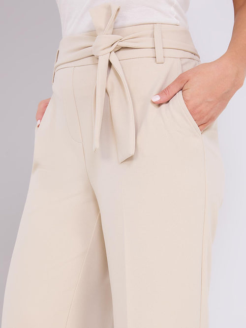 Pantalon jupe-culotte à taille haute avec ceinture devant