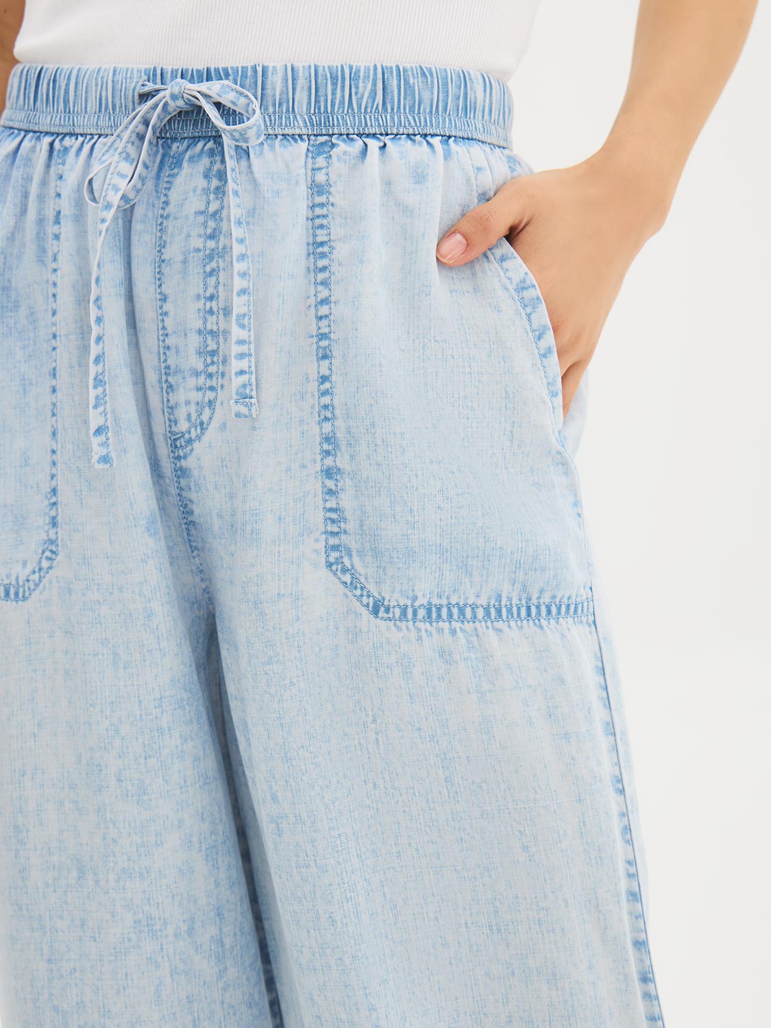 Wide-Leg Washed Denim Pants – Suzy Shier