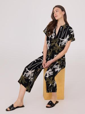 Tropical Print Wide-Leg Gaucho Pants Black