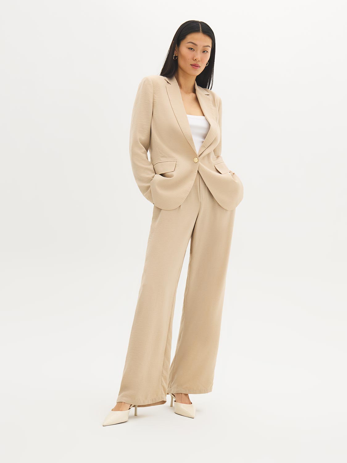 Shop Women's Workwear - Tops, Bottoms, Work Suits, Dresses | Suzy Shier