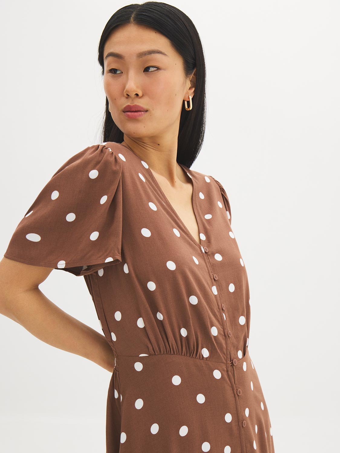 Polka Dot V-Neck Midi Dress Suzy Shier Polka Dot V-Neck Midi Dress Suzy Shier