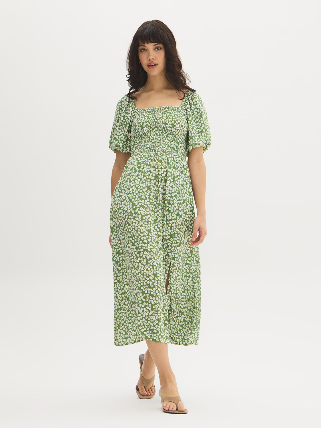 suzy shier green dress Suzy Shier - Green Floral Maxi Dress - Boho Smocked Waist Line - Size Medium- Large
