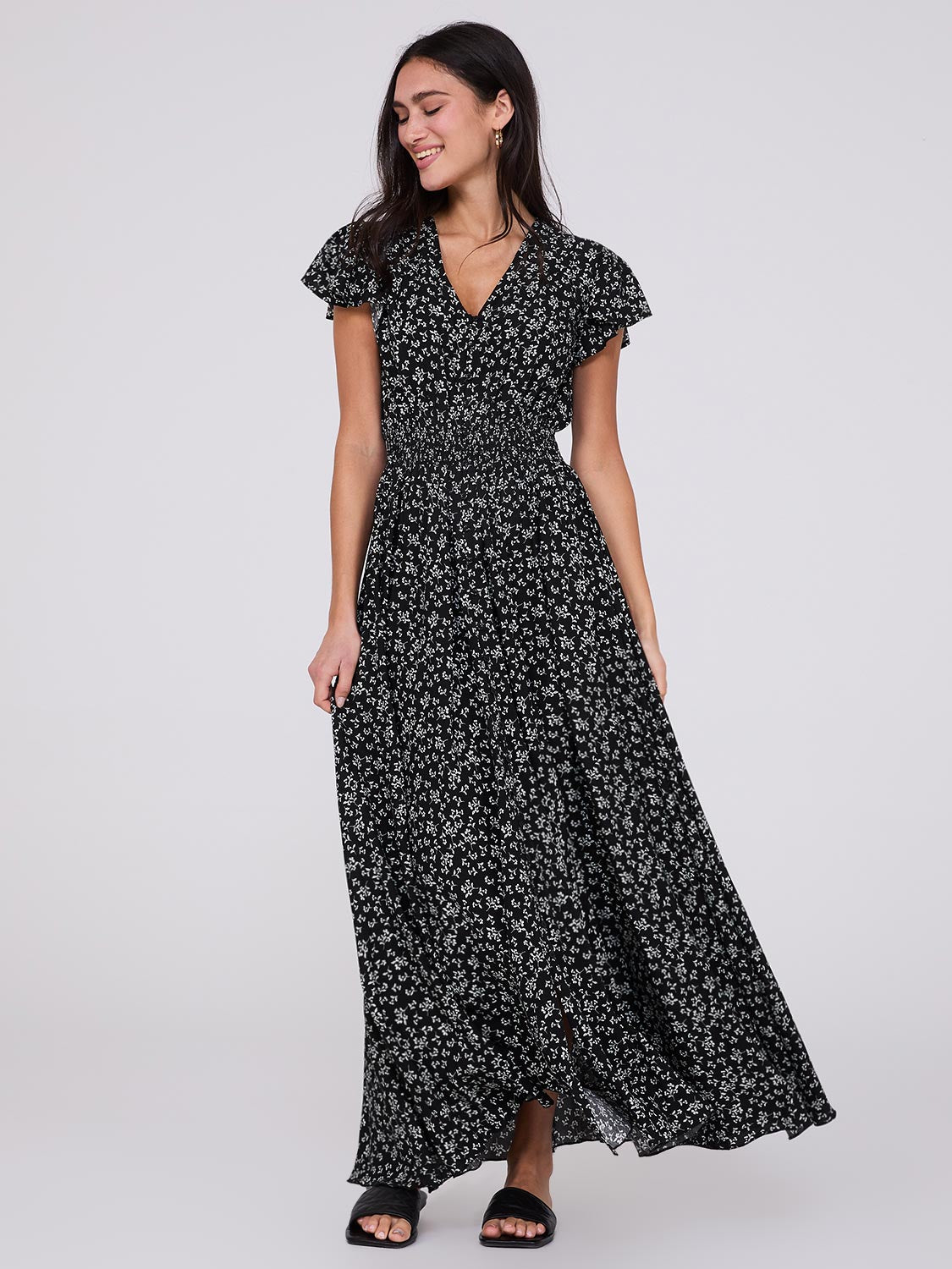 Ditsy Floral Print Flutter Sleeve Maxi Dress – Suzy Shier