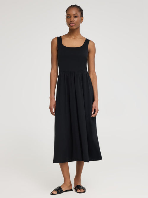 Thick Spaghetti Strap Midi Dress With Pockets