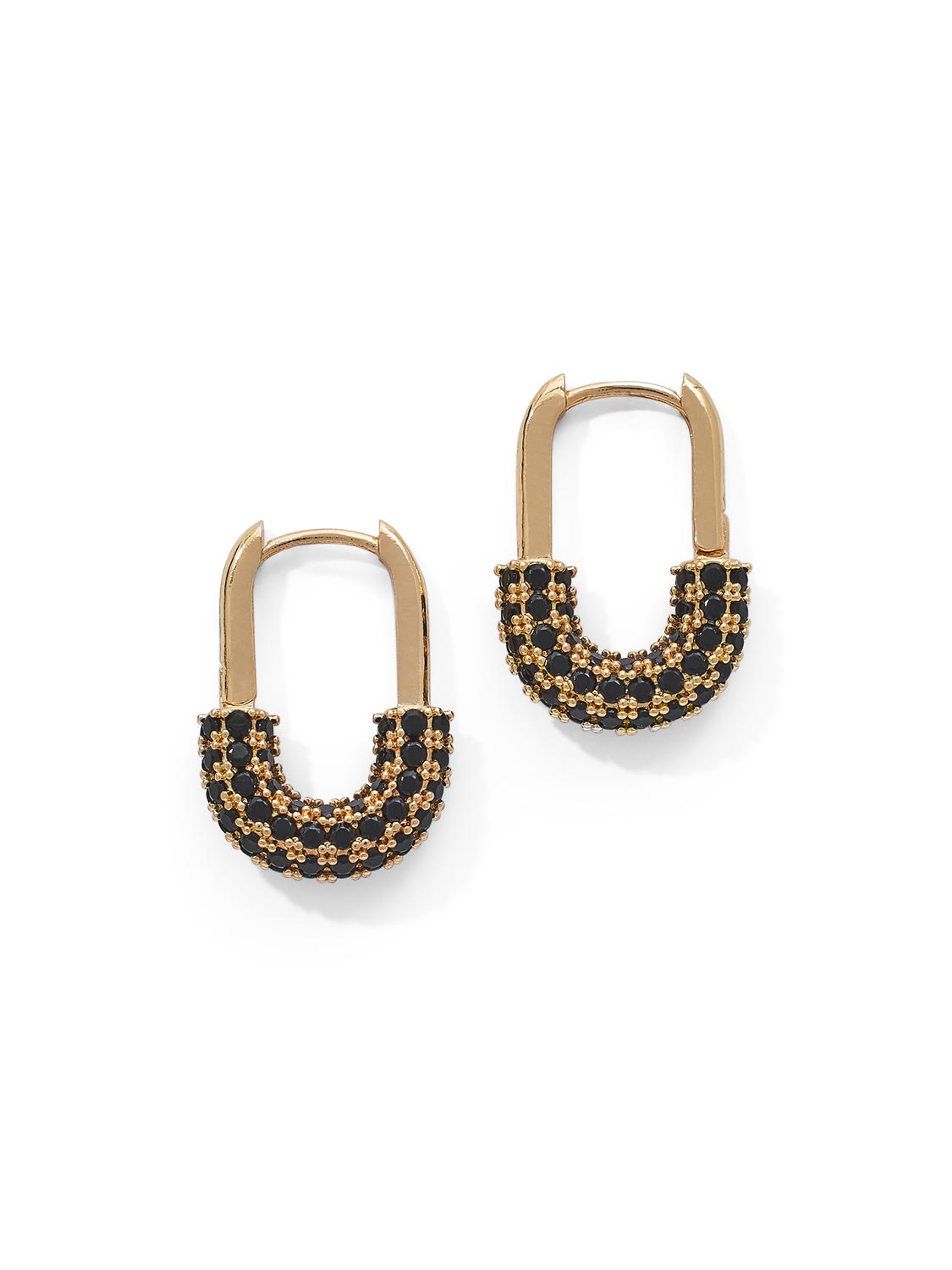 Petits anneaux à pavé de diamants