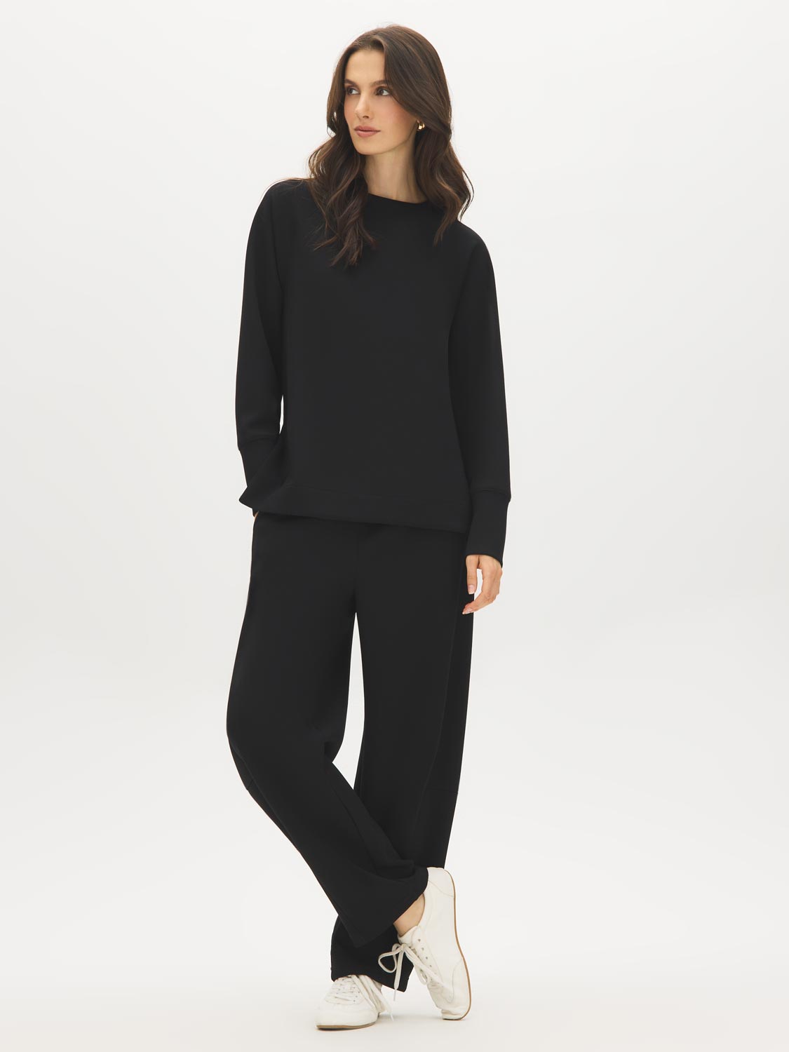 Black Cloud Fleece Tunic with Raglan Sleeves - Woman Wearing Long Sleeve Crew Neck Top - Suzy Shier