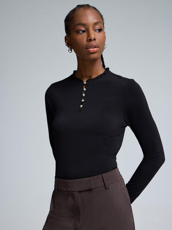 Haut à encolure festonnée ornée de strass Black