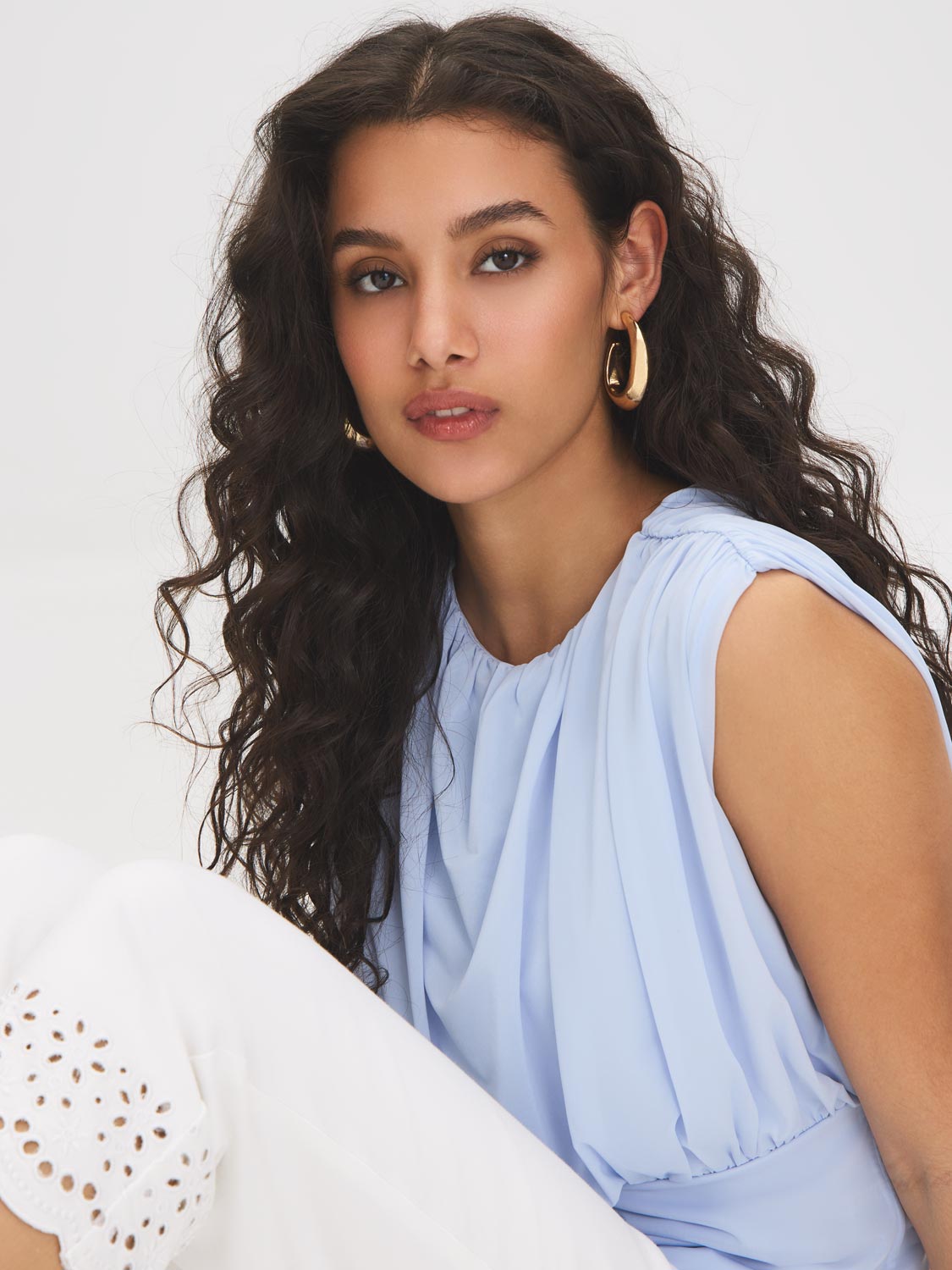 Scallop Lace Button-Front Top – Suzy Shier