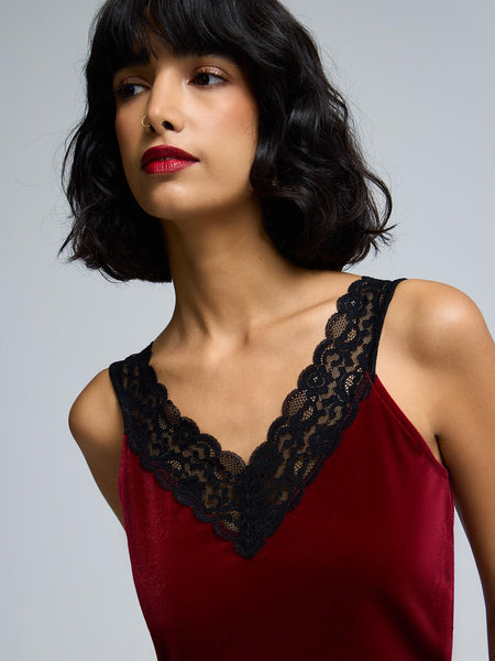 Lace V-Neck Velvet Tank Top – Suzy Shier