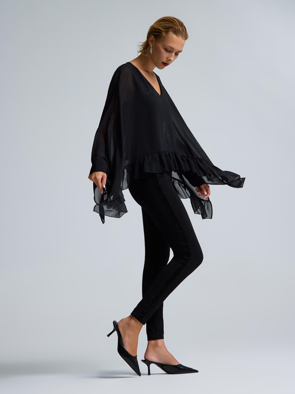 One Shoulder Dot Print Peplum Top – Suzy Shier