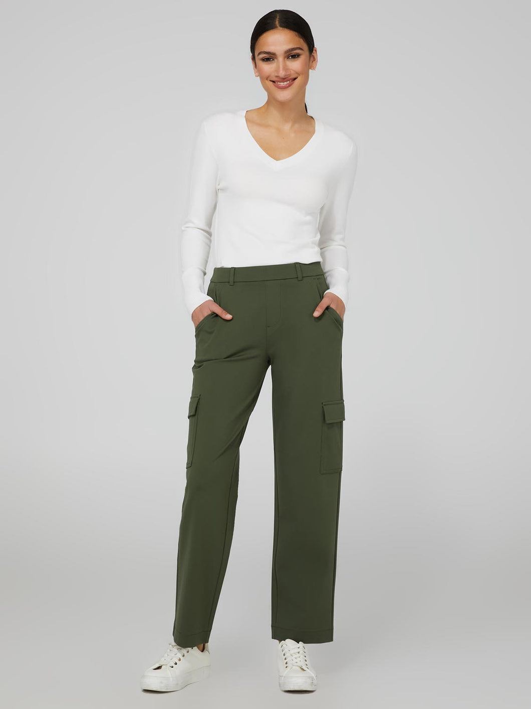 Straight Leg Trousers With Cargo Pockets