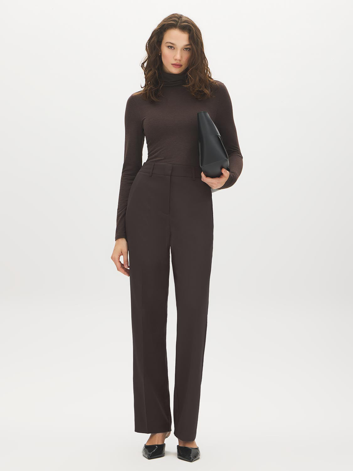 Brown Front Zip Trousers with Elastic Back - Woman Wearing Tailored Pants with Slanted Pockets - Suzy Shier