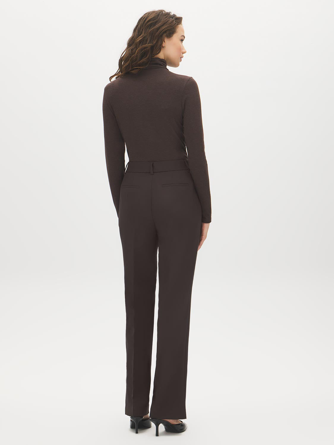 Brown Front Zip Trousers with Elastic Back - Woman Wearing Tailored Pants with Slanted Pockets - Suzy Shier