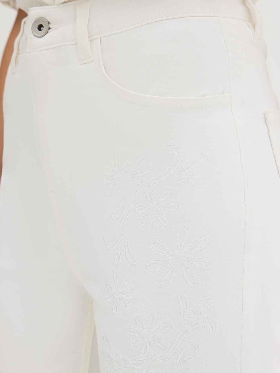 White Embroidered Straight Leg Denim Pant - Woman Wearing Casual Denim Trousers - Suzy Shier