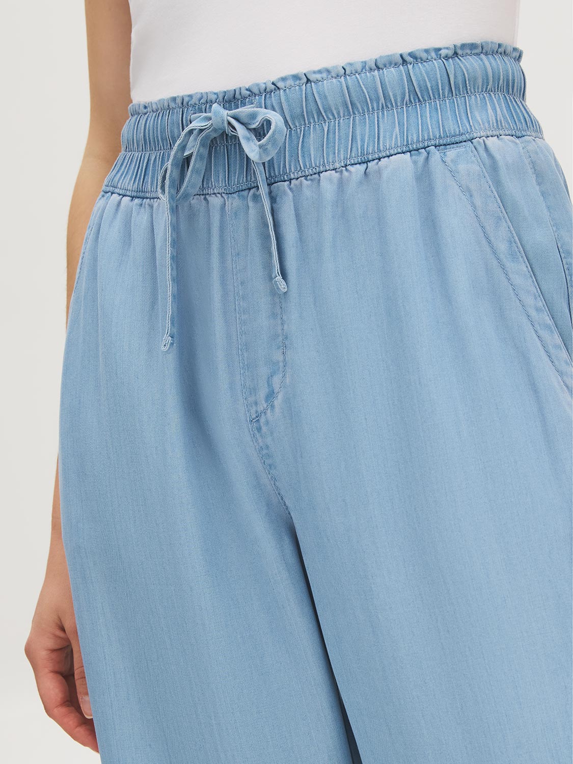 Elastic Waist Wide-Leg Denim Pant | Suzy Shier