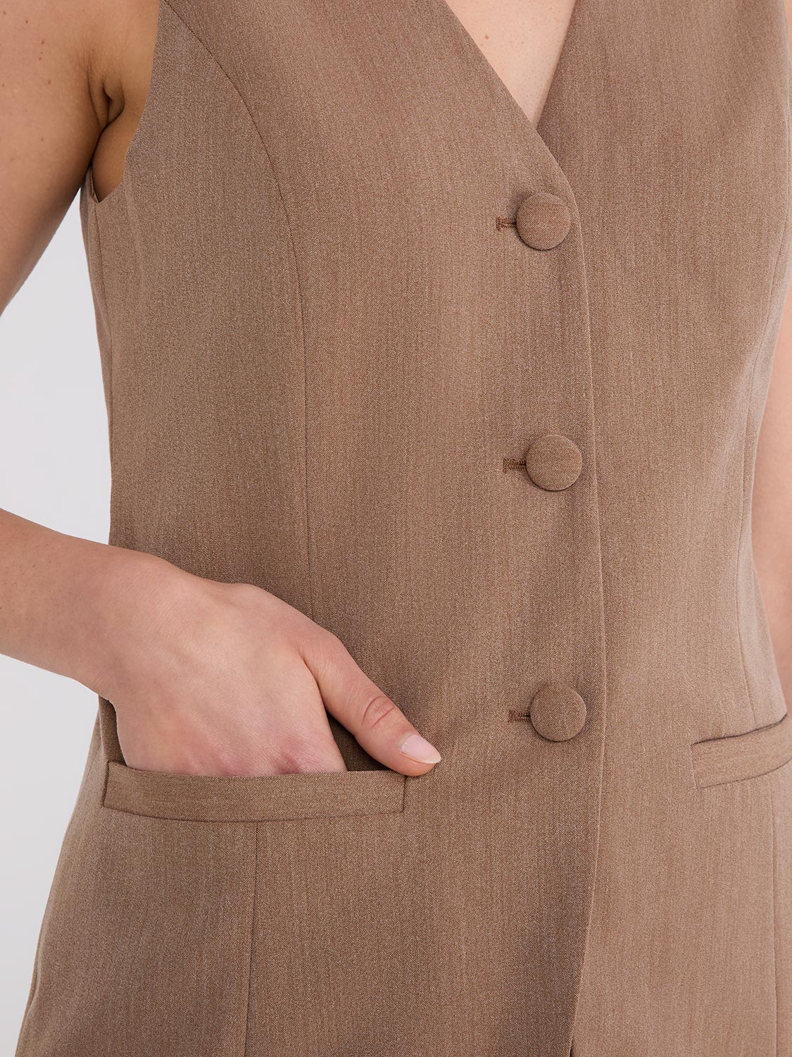 Sleeveless 3-Button Blazer – Suzy Shier