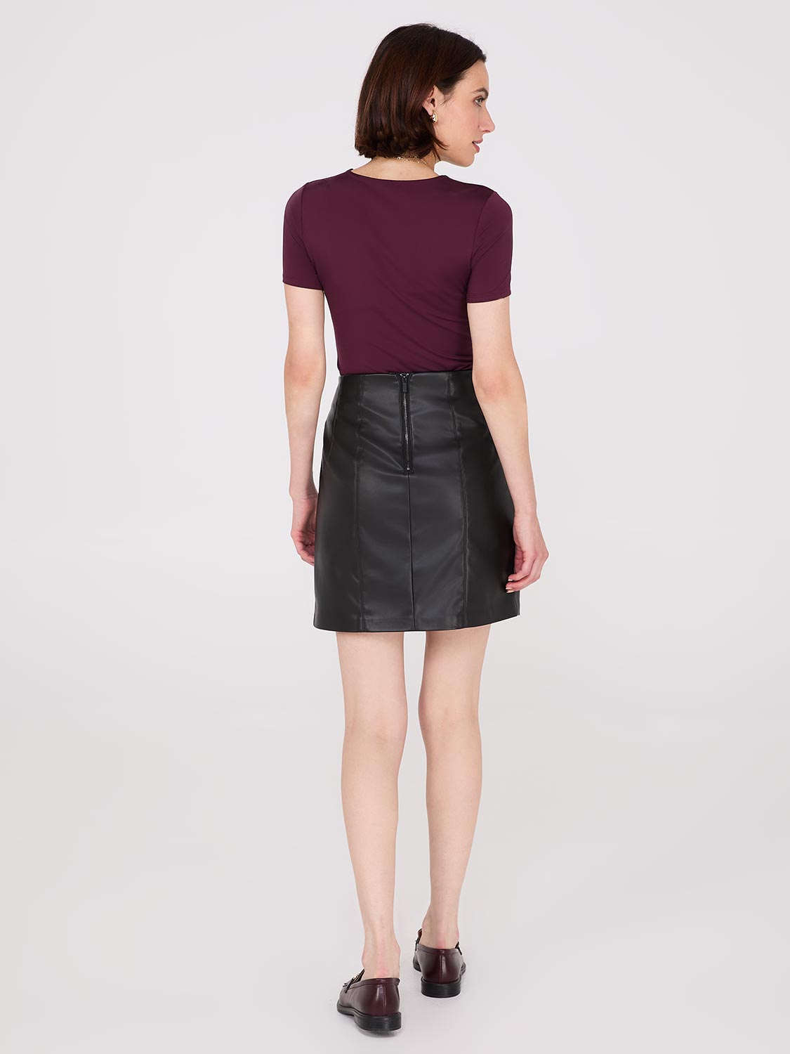 Faux Leather Mini Skirt – Suzy Shier