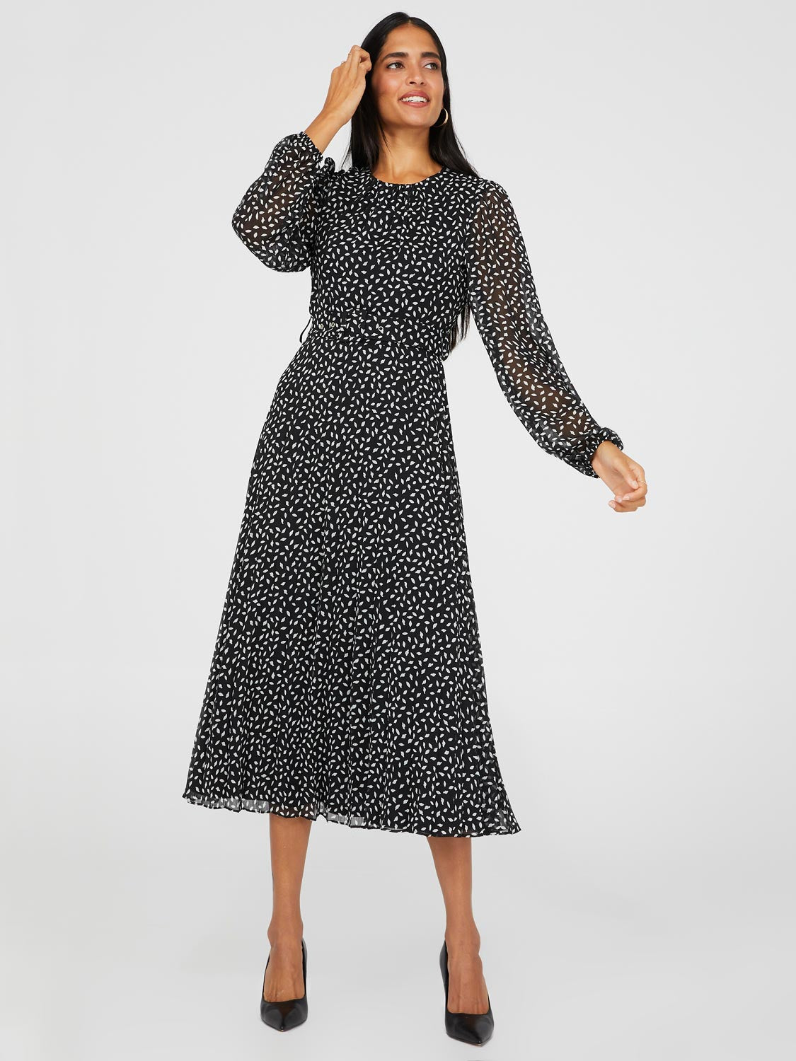 Printed Round Neck Midi Dress With Pleated Skirt – Suzy Shier