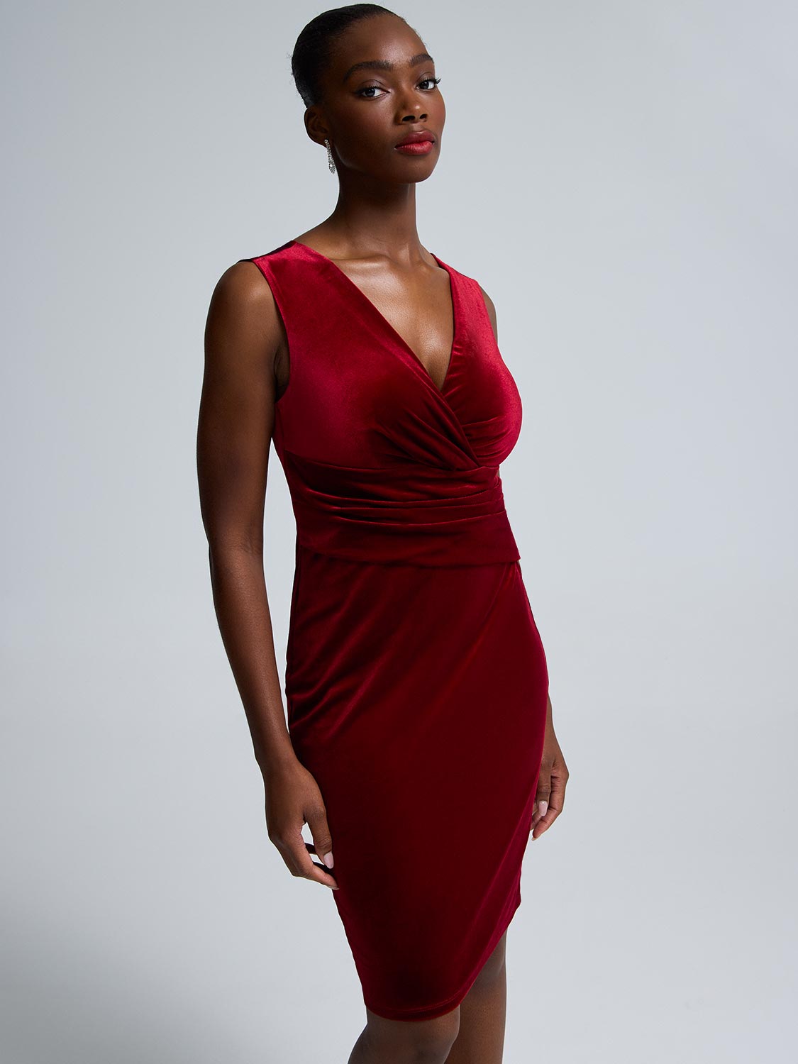 Sleeveless V-Neck Velour Dress – Suzy Shier - Main Image