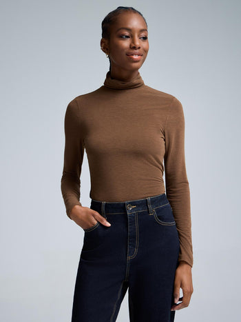 Soft Turtleneck Top Amber Brown