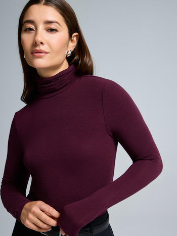 Soft Turtleneck Top Rumba Red