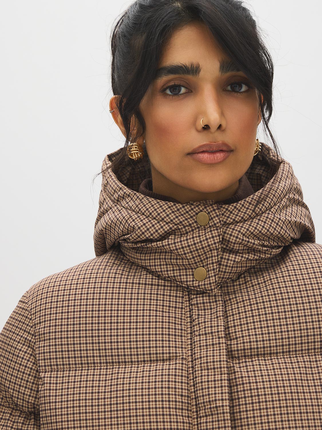 Plaid Short Puffer Jacket with Hood - Woman Wearing Ribbed Cuff Outerwear - Suzy Shier