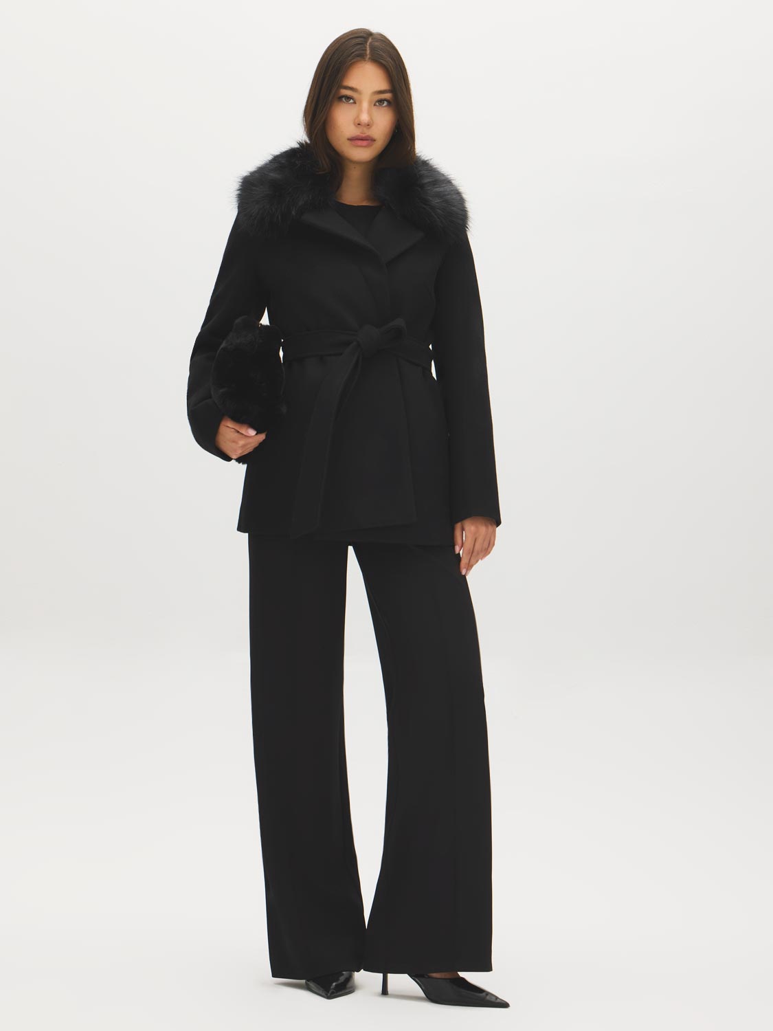 Manteau court ceinturé en fausse laine avec col en fourrure amovible