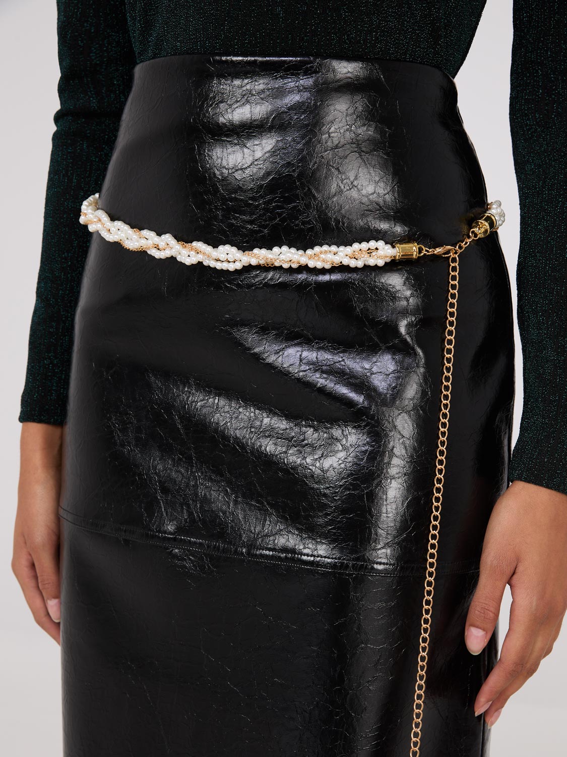 Ceinture en chaîne et perles
