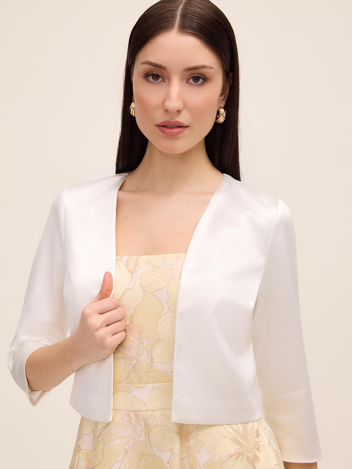 Women's Cover-Ups, Boleros, Wraps, & Shawls | Le Chateau Suzy Shier Women's Cover-Ups, Boleros, Wraps, & Shawls | Le Chateau Suzy Shier