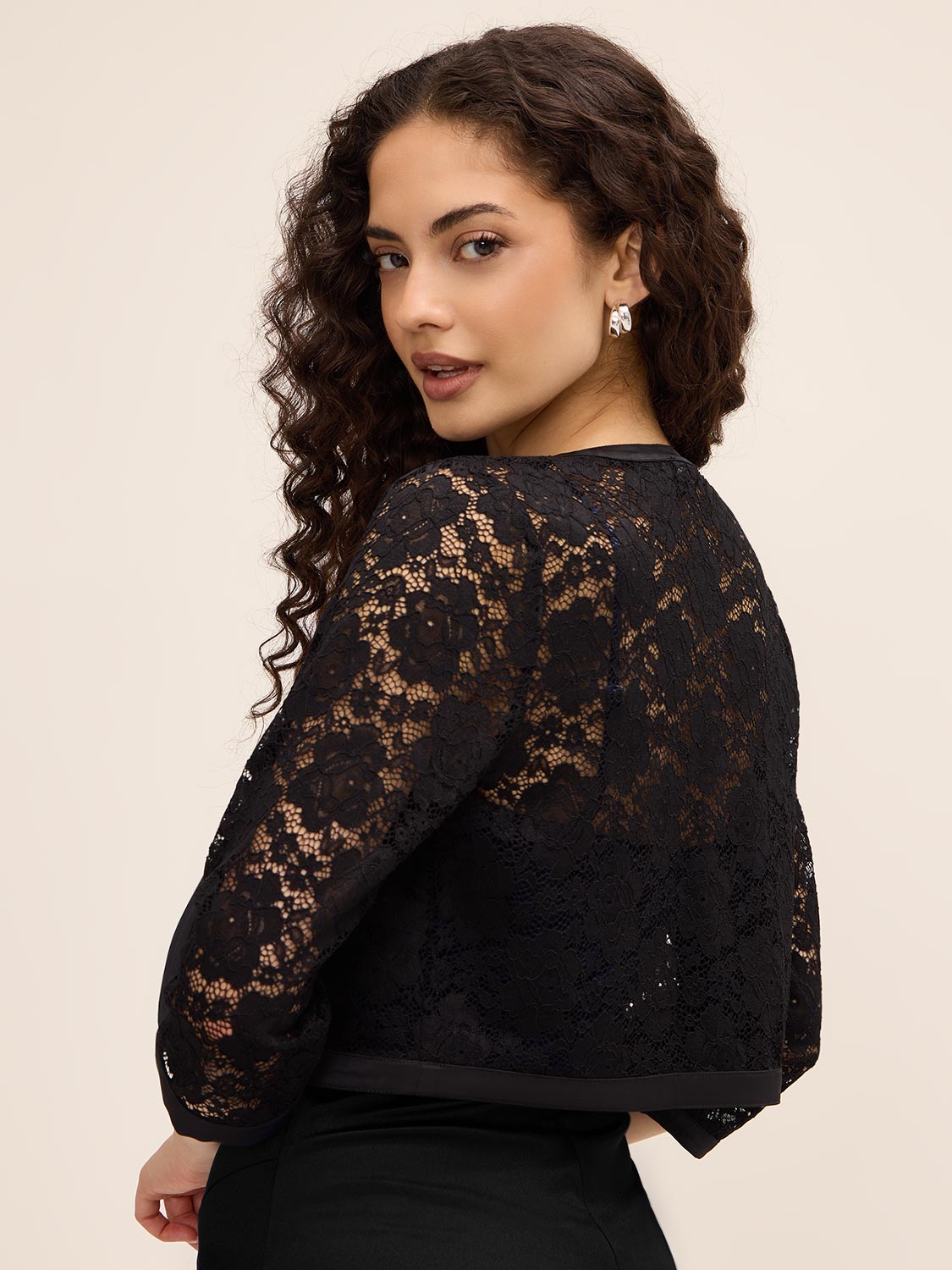 3/4 Sleeve Lace Bolero | Le Chateau – Suzy Shier