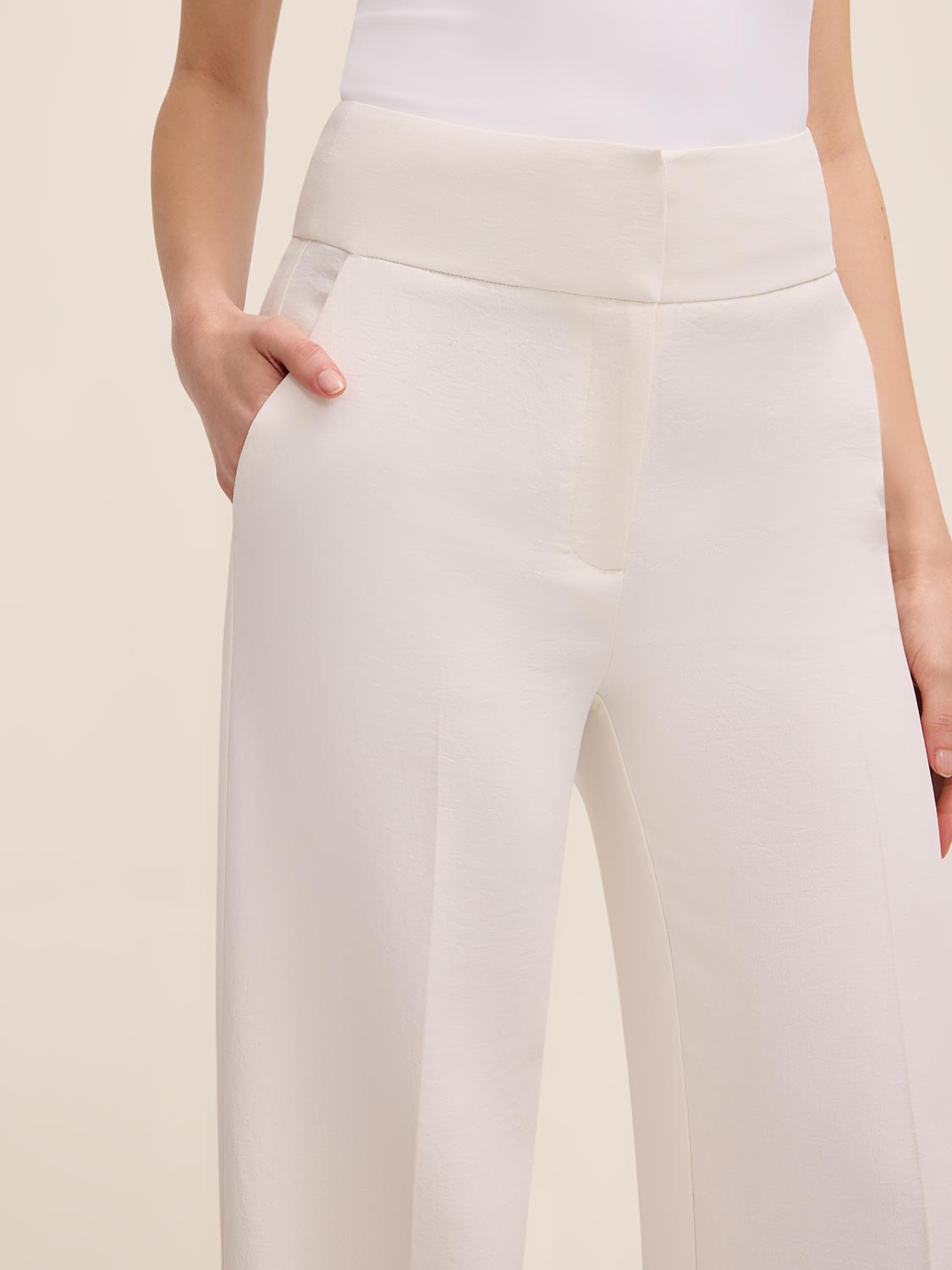 High-Waisted Wide Leg Pant - Off-White | Le Chateau – Suzy Shier