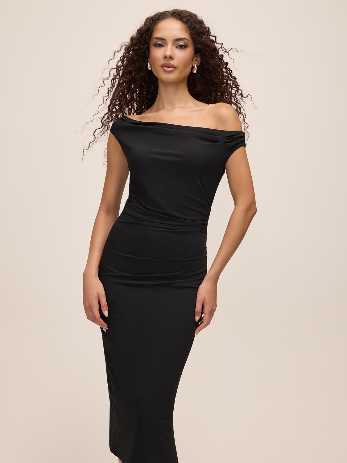 Black Asymmetric Neckline Sheath Dress - Woman Wearing Elegant Ruching Detail Dress - Le Chateau