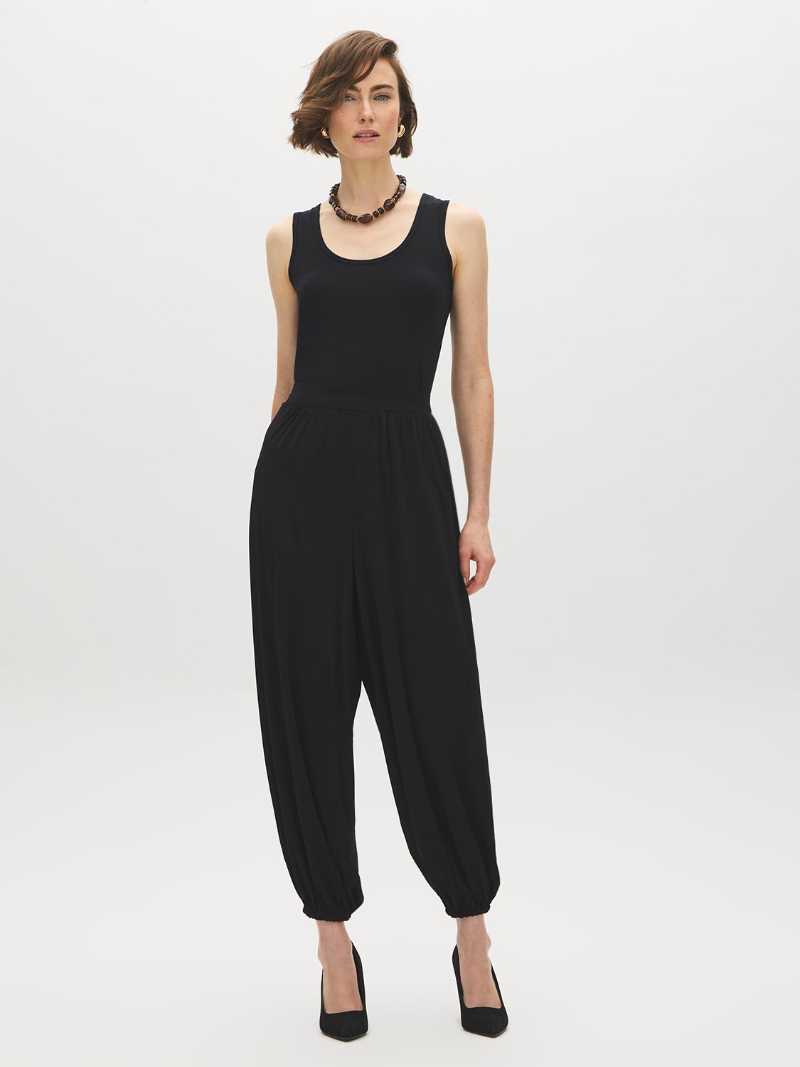 Black Balloon Knit Pants with Elastic Waist - Woman Wearing Relaxed Fit Knit Trousers - Suzy Shier