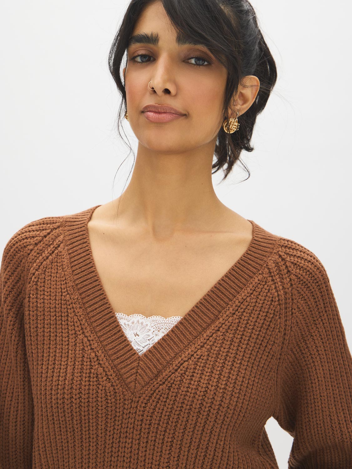 Bison V-Neck Sweater with Lace Trim - Close-up V-Neck Detail - Suzy Shier