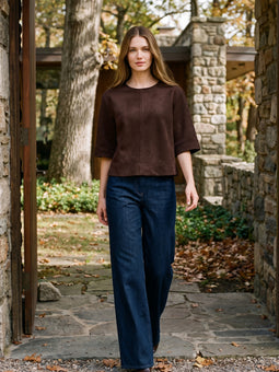  <span style='background-color: rgba(245, 245, 245, 0.6); color: #000000; font-family: Arial;'>Jeans</span>