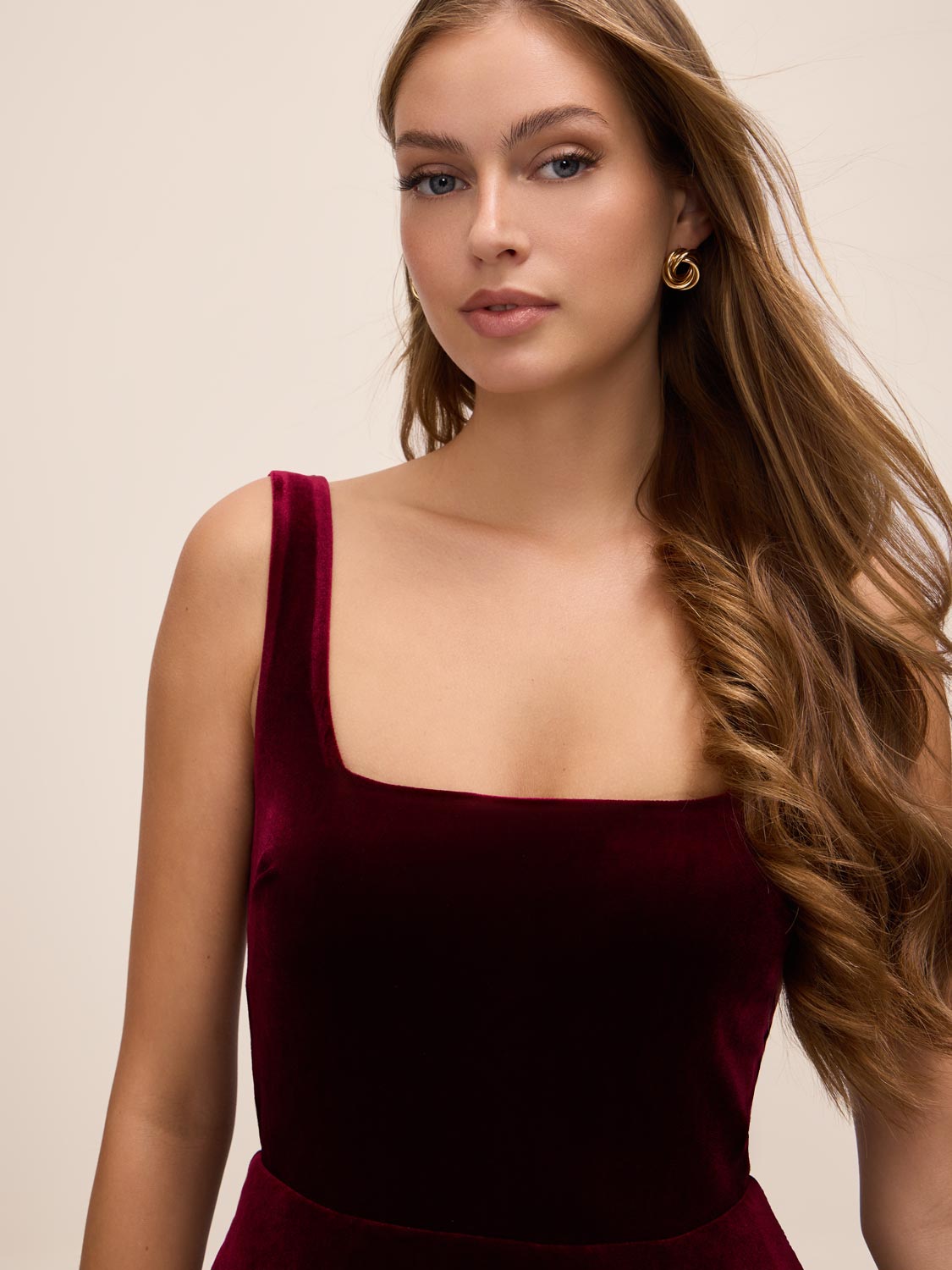 Burgundy Square Neck Velour Fit & Flare Cocktail Dress - Close-up Neckline Detail - Le Chateau