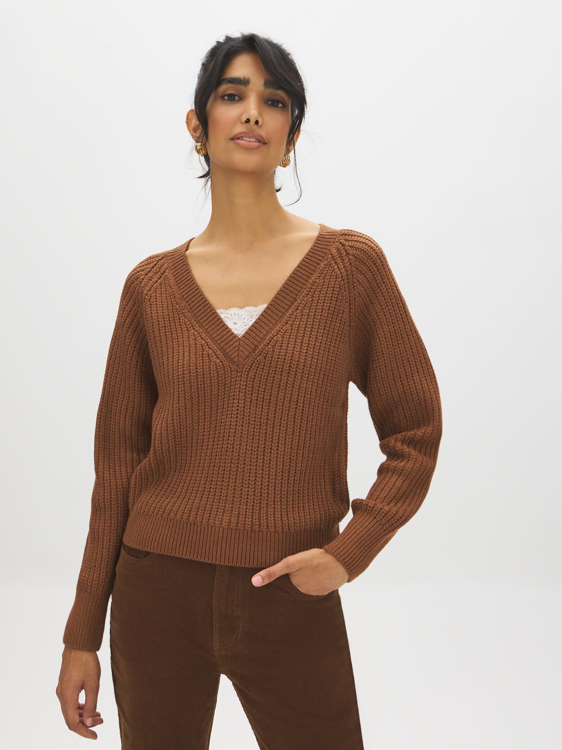 Bison V-Neck Sweater with Lace Trim - Woman Wearing Knit Sweater with Lace Detail - Suzy Shier