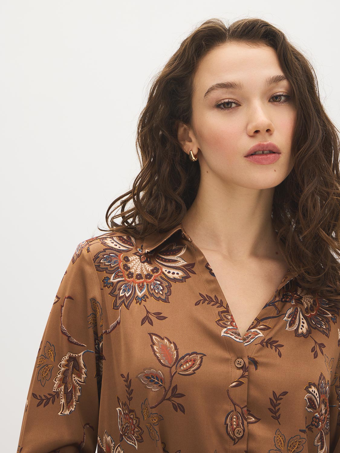 Soft Silt Paisley Print Satin-Like Blouse - Close-up Fabric Detail - Suzy Shier